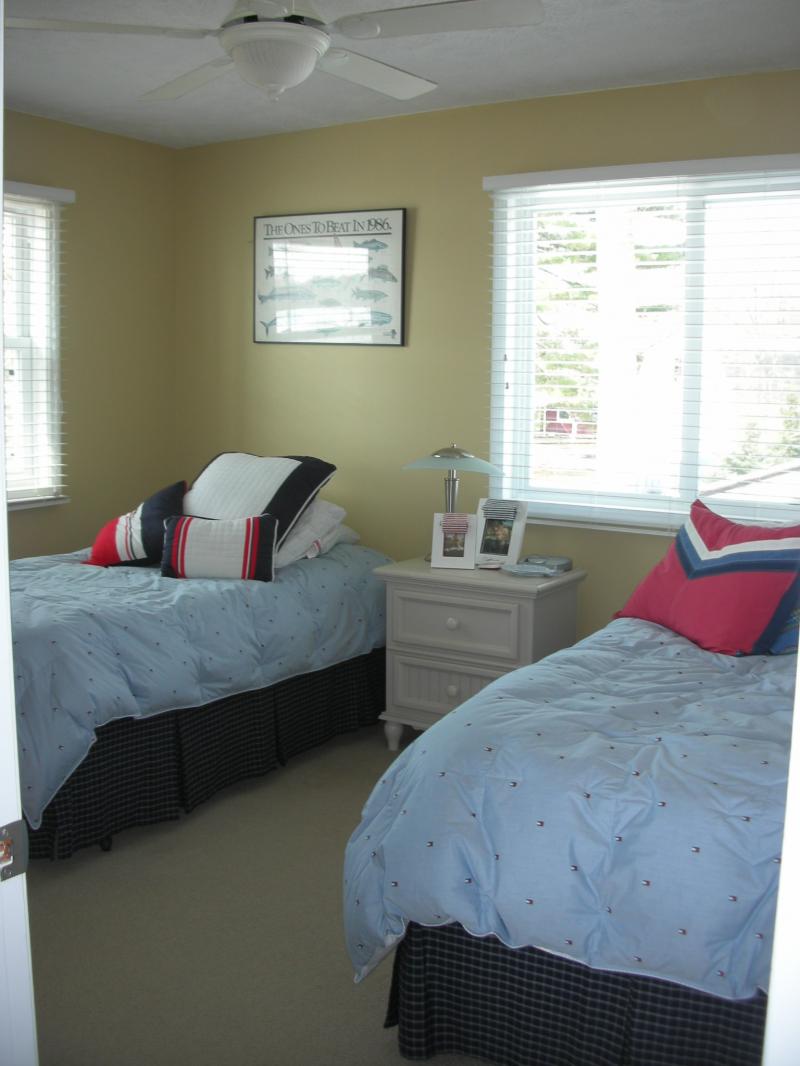 3rd Bedroom- 2 twin beds