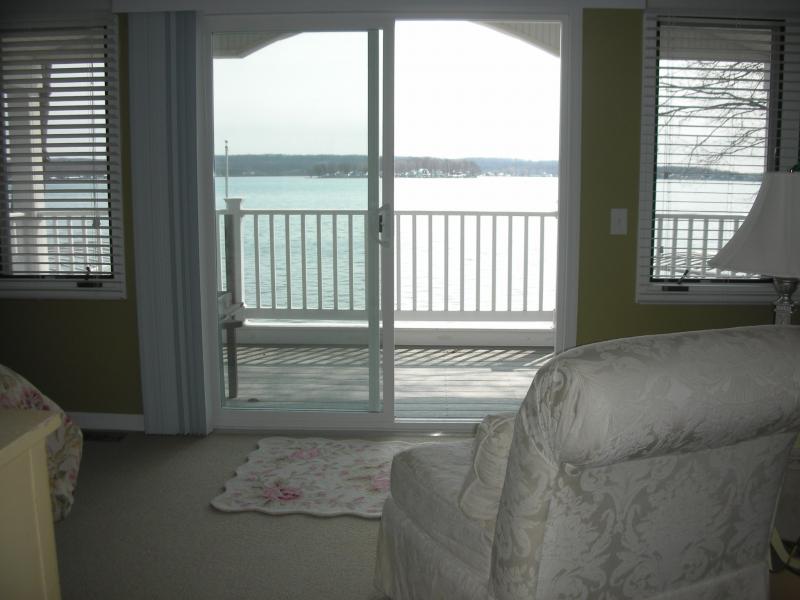 Master Bedroom sitting area!