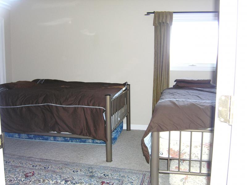 Upper Level #3 Bedroom - 1 full size and 1 Queen Size Beds!